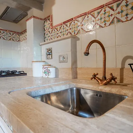 Holiday home Casa Marcello Vinci